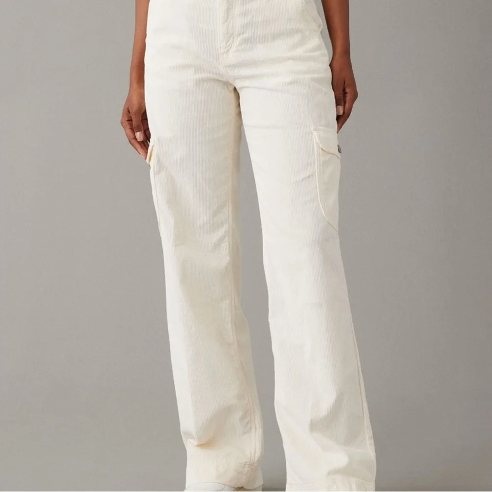 American Eagle Outfitters cream Corduroy pants